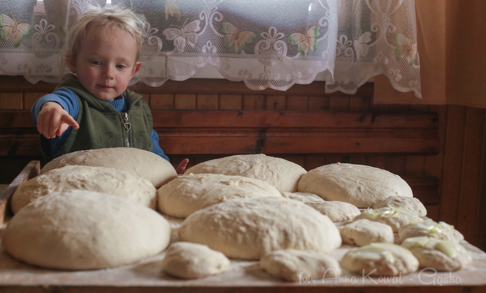 Zapoznaj mnie ze swoją kuchnią regionalną - Pieczenie chleba - aut. Anna Kowal-Gąska 