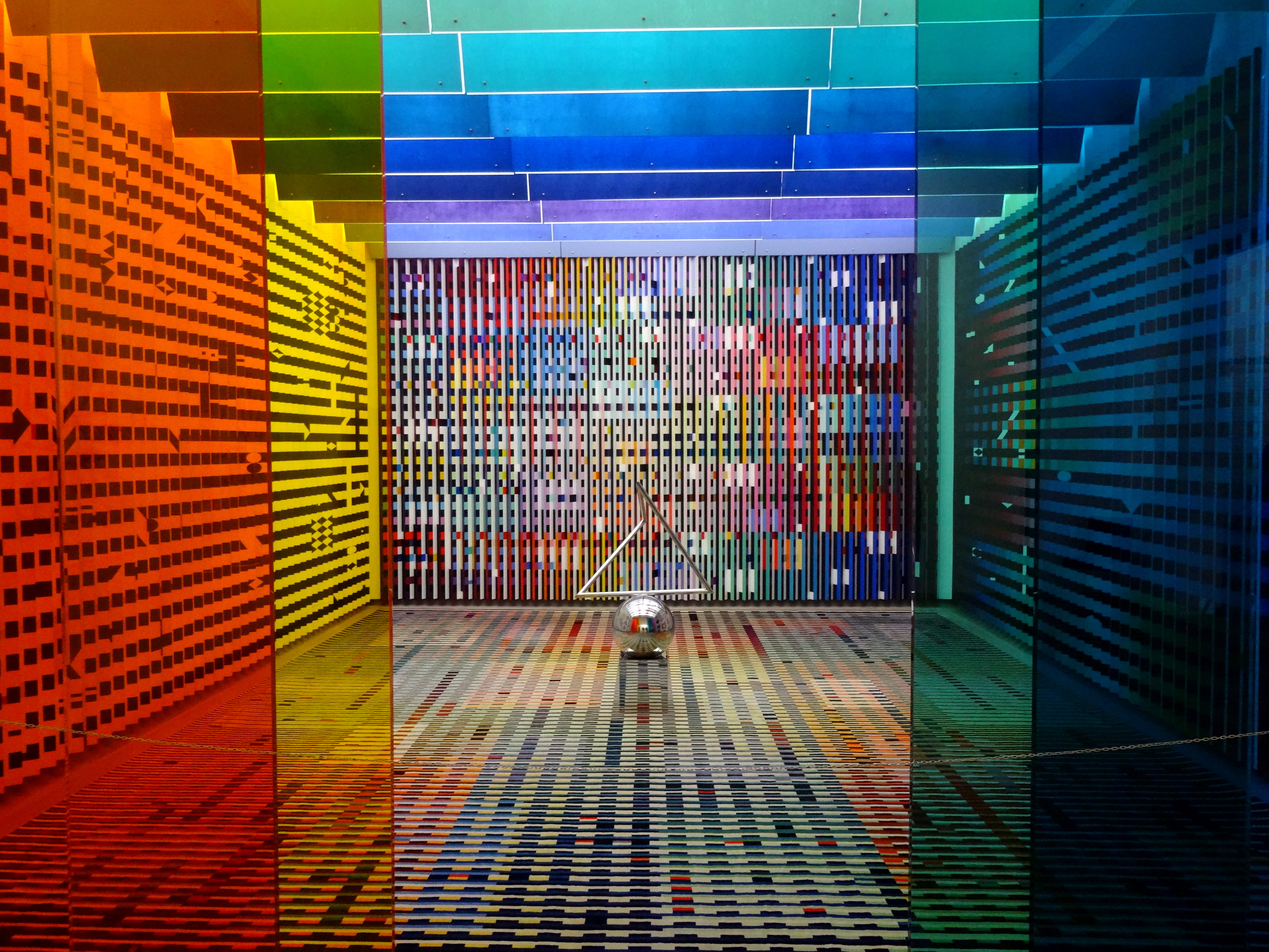 Konkurs Malowane na szkle - Centrum Pompidou - przykład zdjęcia