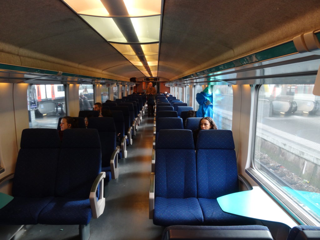 Kolej w Belgii - wagon klasy drugiej