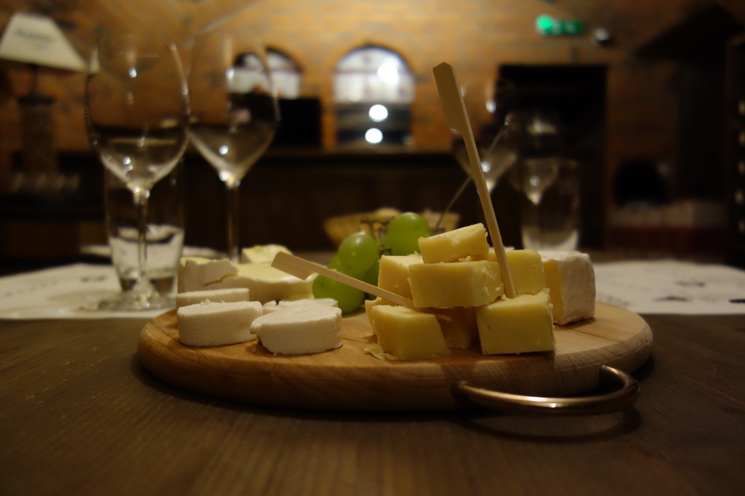 Hotel Olandia - Piwnica Wina i deska serów